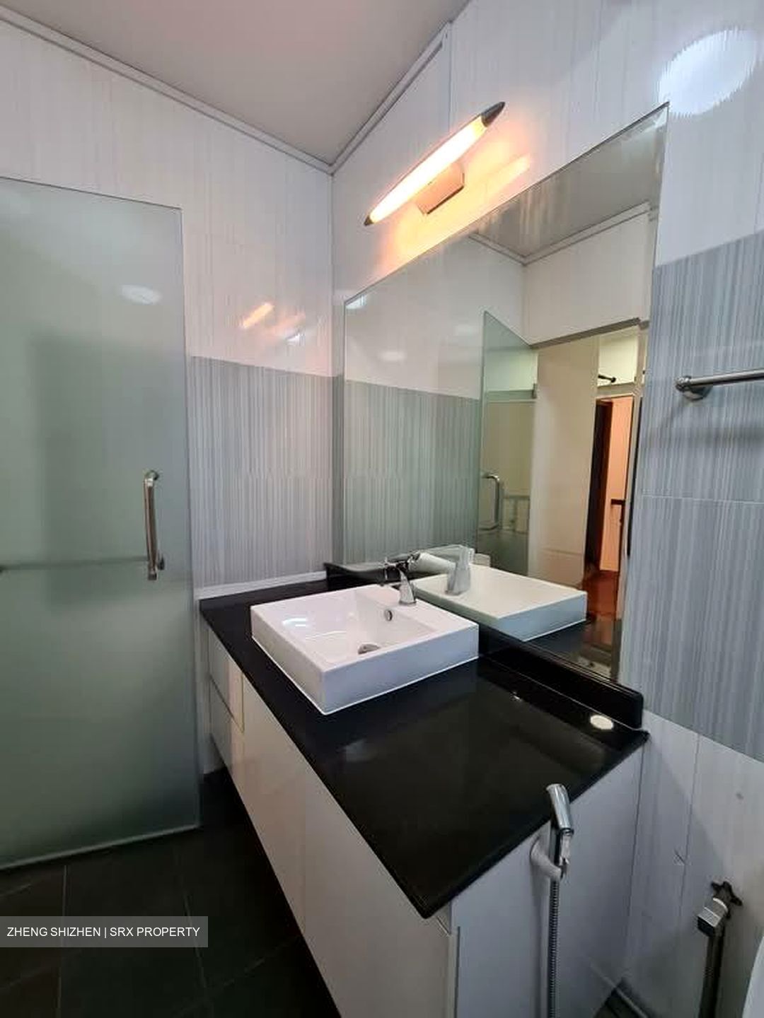 Blk 221 Kovan Green (Hougang), HDB Executive #606384031